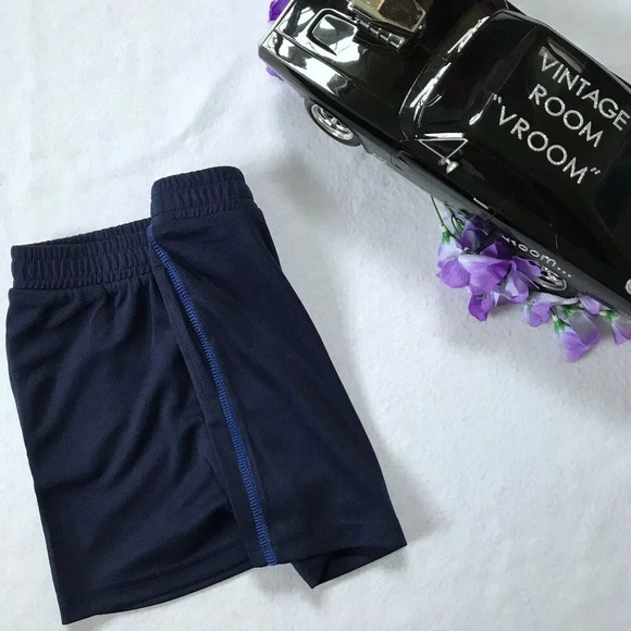 Spotted Zebra NWOT Sports Outfit Boys 2T - Picture 6 of 9